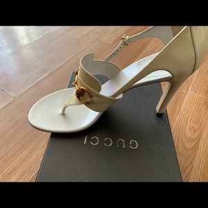 Gucci Cream pump